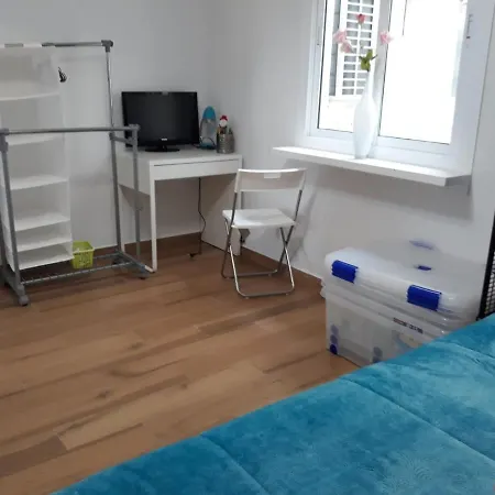 Lägenhet Santa Julia 3 Dormitorios, Nuevo, Moderno *